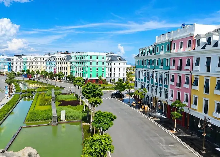 Emerald Hotel Ha Long