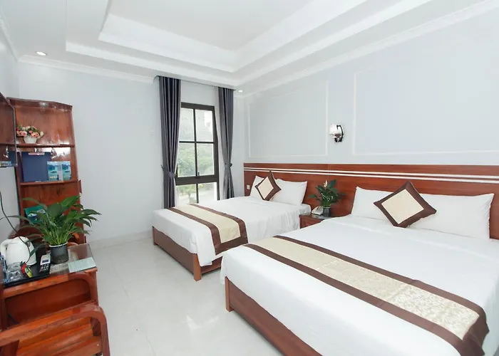 Emerald Khách sạn